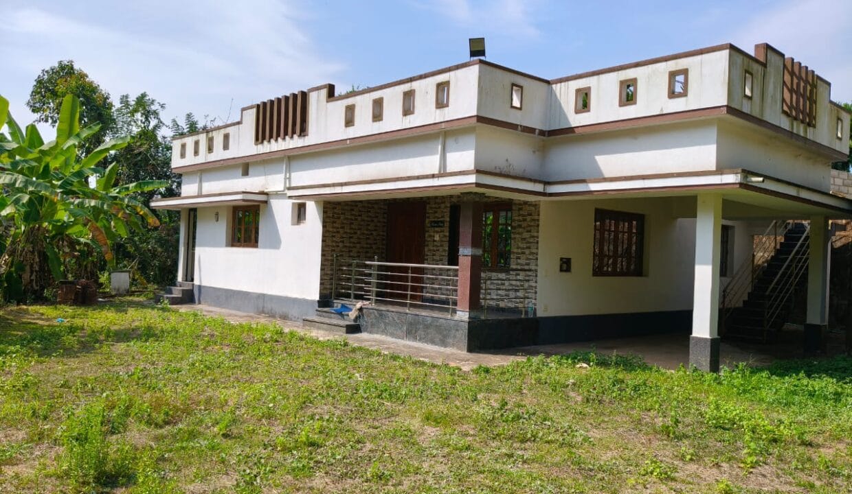 Polali 3BHK 23Cents (11)