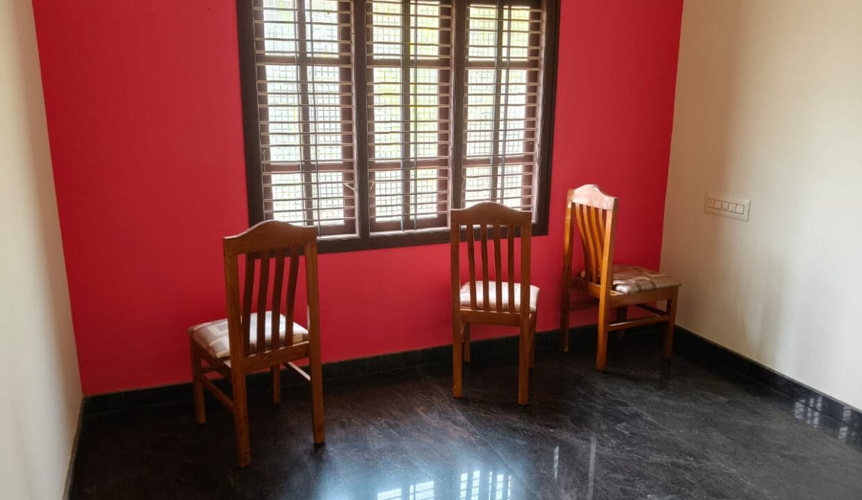Polali 3BHK 23Cents (5)
