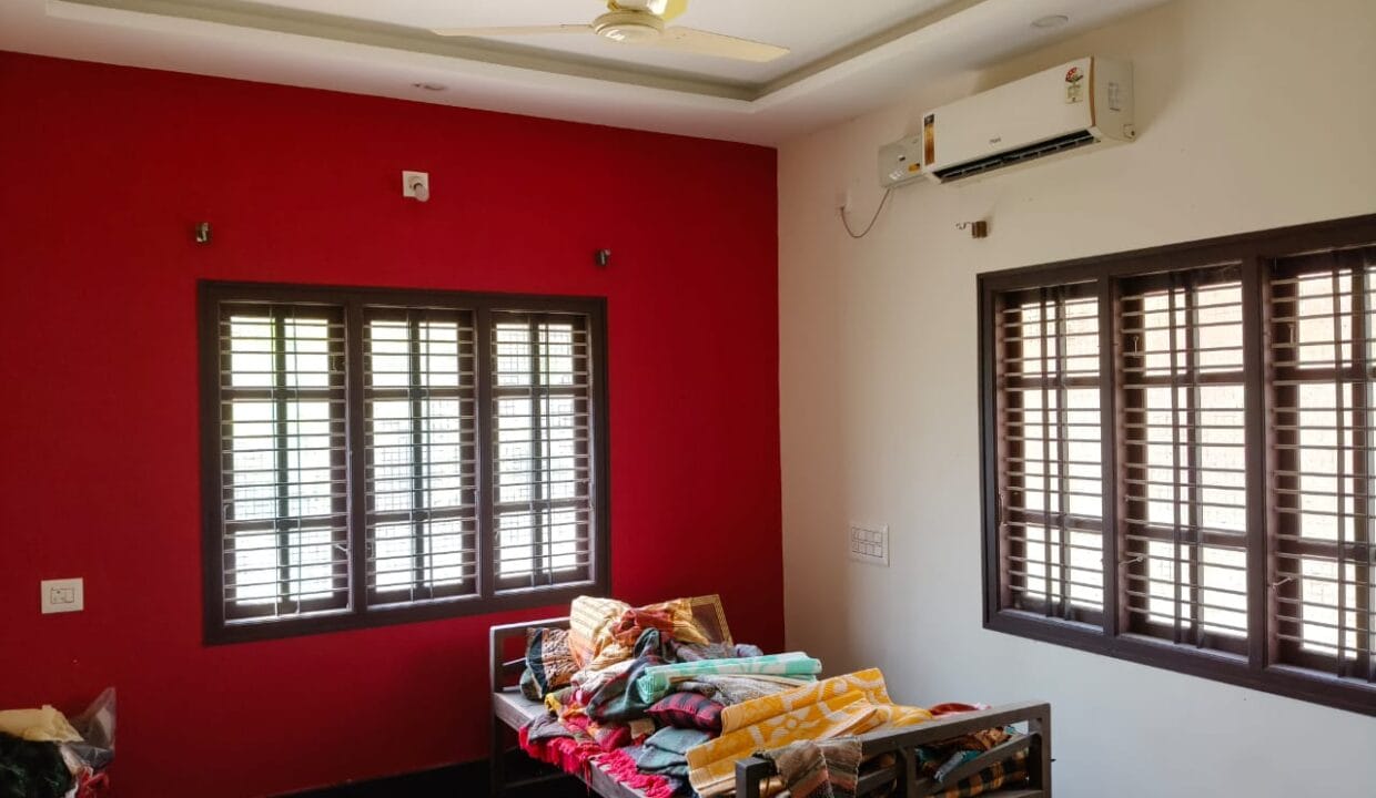 Polali 3BHK 23Cents (8)