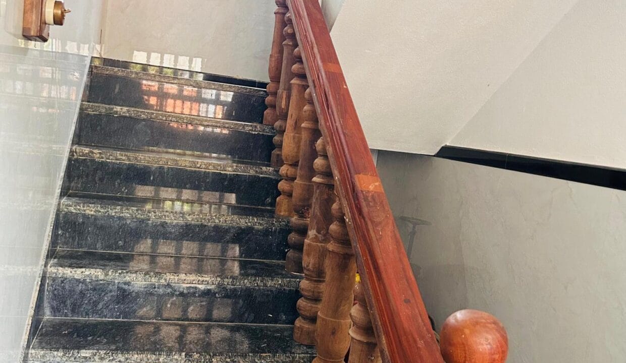Ganjimutt 12 Cents 5BHK (11)