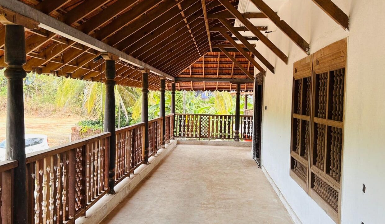 Ganjimutt 12 Cents 5BHK (17)