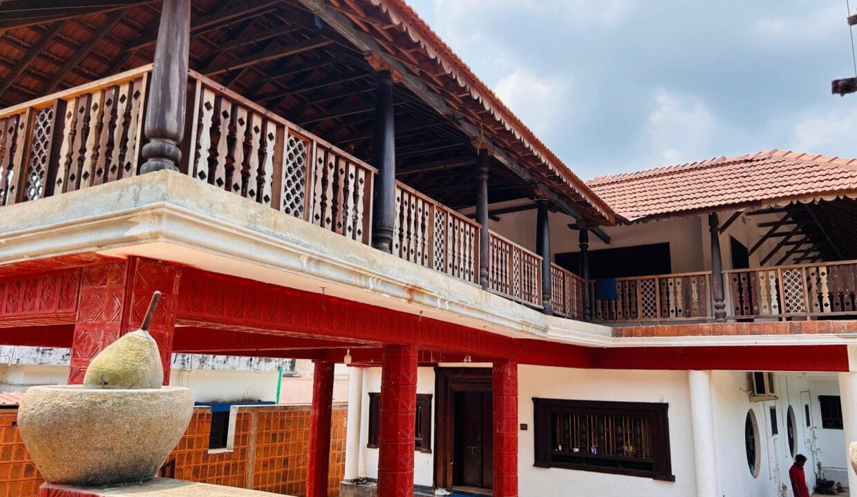 Ganjimutt 12 Cents 5BHK (4)