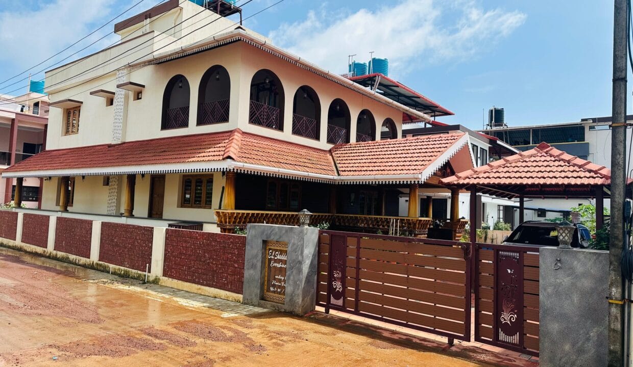 4 BHK 9 Cents Vamajoor (11)